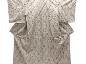 花菱模様織出し本場泥大島紬着物（5マルキ）